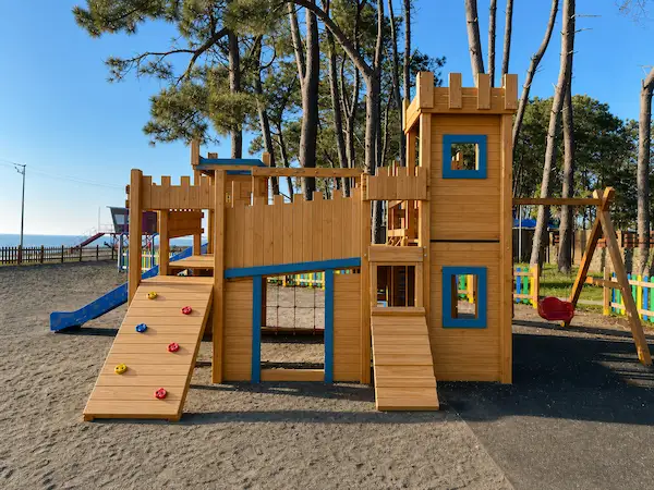 playground_photo_carousel_after_w600_ar43.webp
